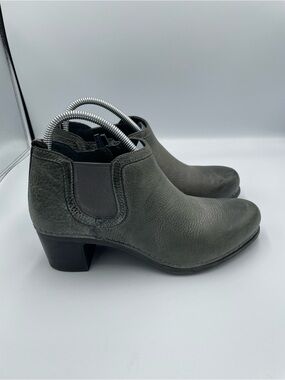 Dansko Harlene Bootie Gray Leather Size EU 39 US 9